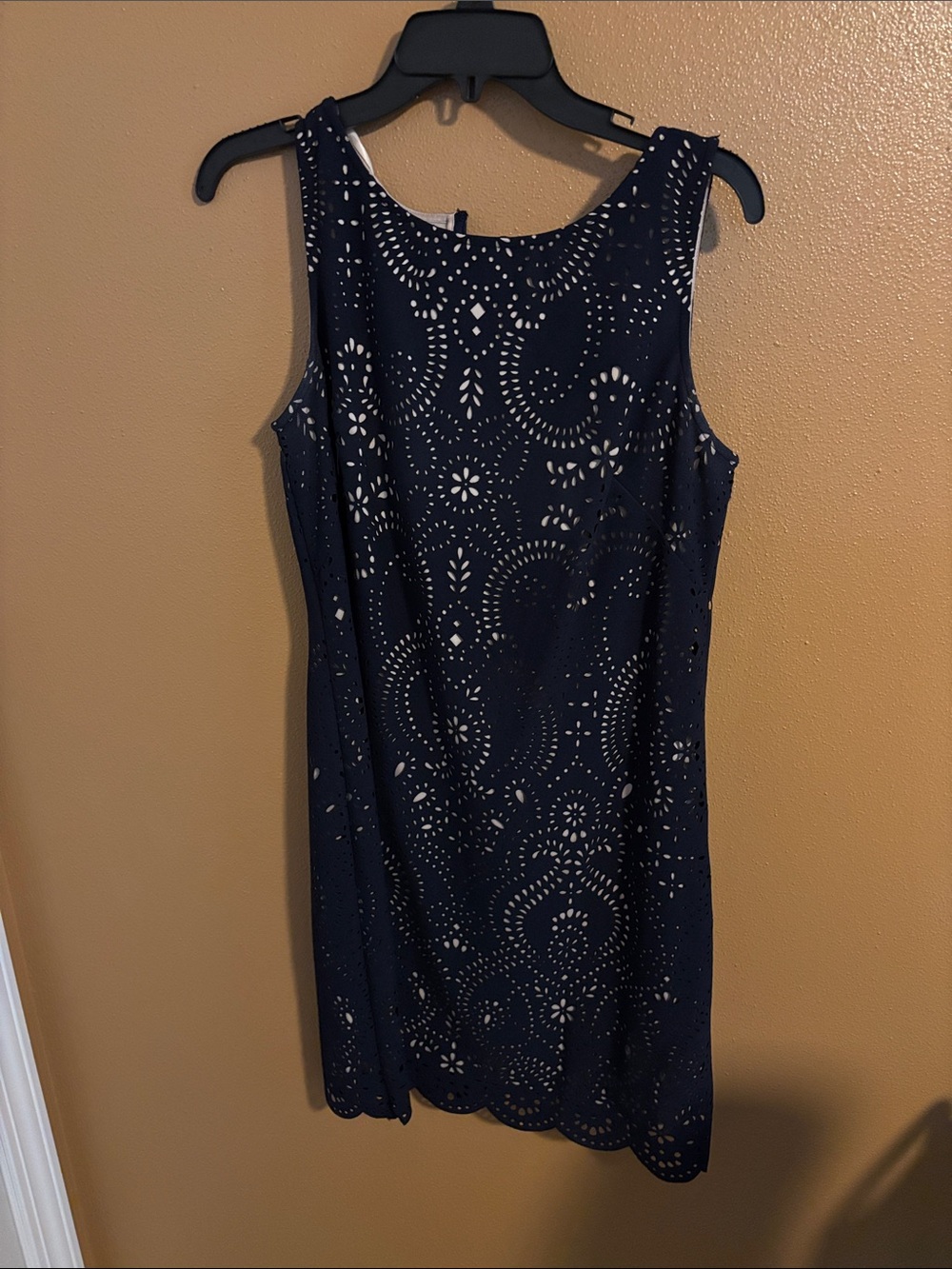 Jessica Howard Navy Laser-Cut Sleeveless Shift Dress